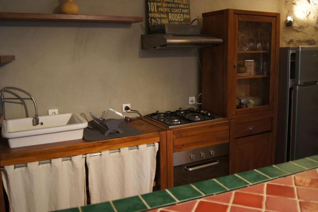 Les Pierres Blondes Apartment Montpeyroux  Bagian luar foto
